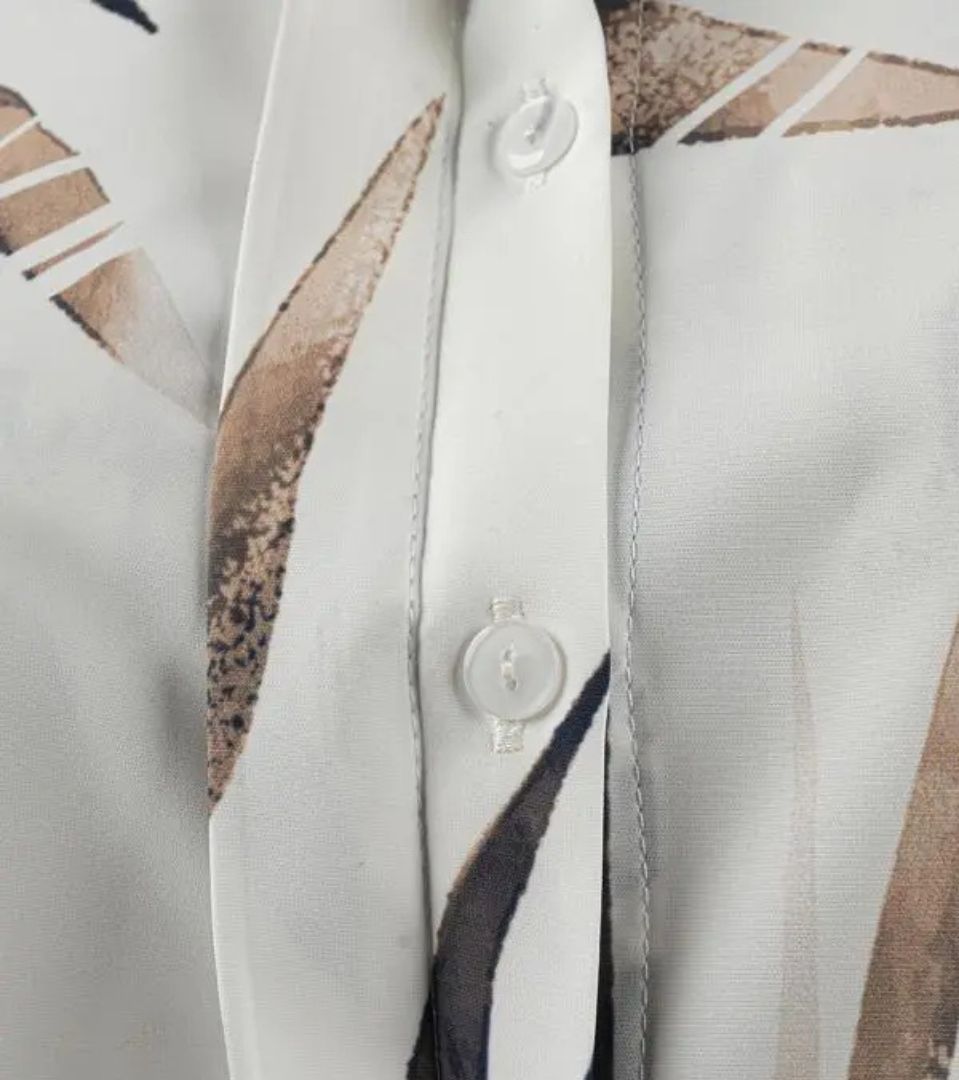 شومیز یقه شکاری